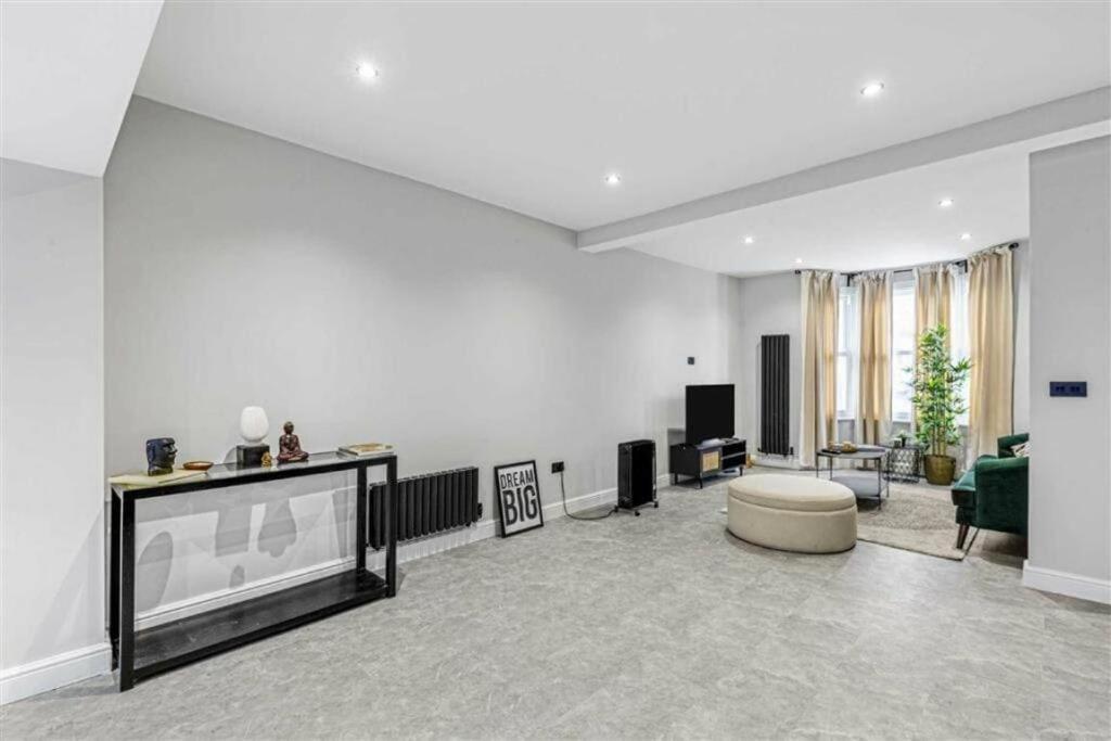 3-bedroom House In Greenwich London